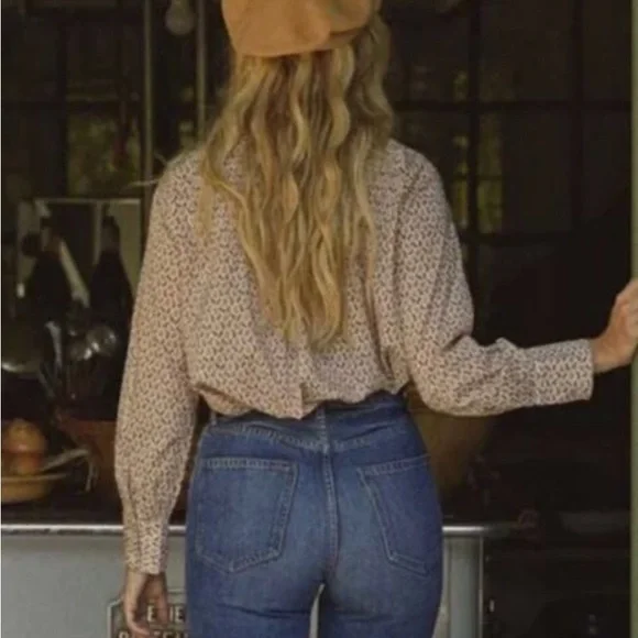 Doen Beige Floral Women's Blouse - Picture 2 of 9